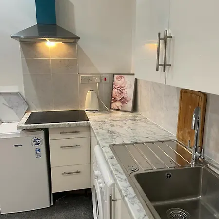 In Bham Centre, Free Parking Sleeps 3